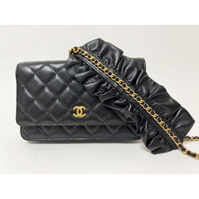 CHANEL(シャネル)のシャネル マトラッセ チェーンウォレット クラッチバッグ フリル 30番 レディースのファッション小物(財布)の商品写真