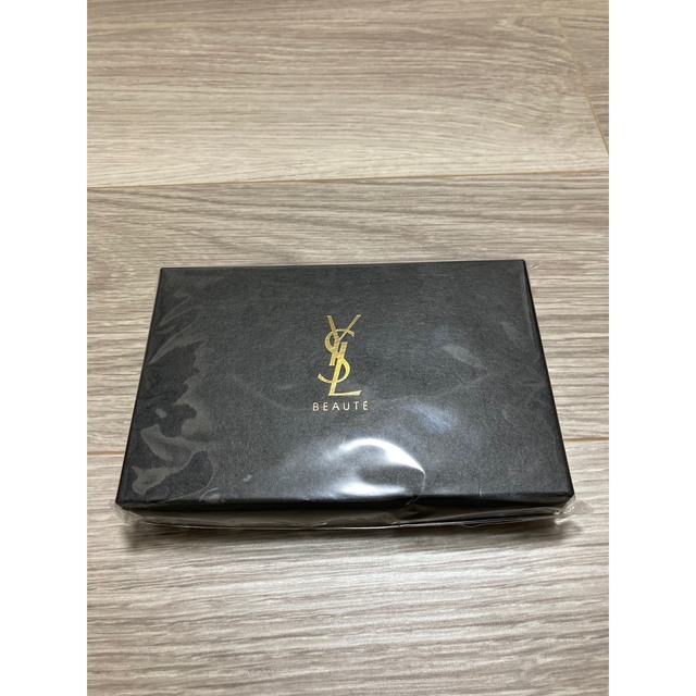 Yves Saint Laurent Beaute(イヴサンローランボーテ)のYSL BEAUTEノベルティ　フォンリングとミラー レディースのファッション小物(ミラー)の商品写真