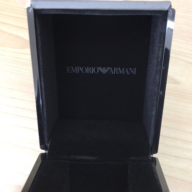 Emporio Armani(エンポリオアルマーニ)の【●本220】中古 EMPORIO ARMANI エンポリオ アルマーニ 化粧箱 メンズの時計(その他)の商品写真