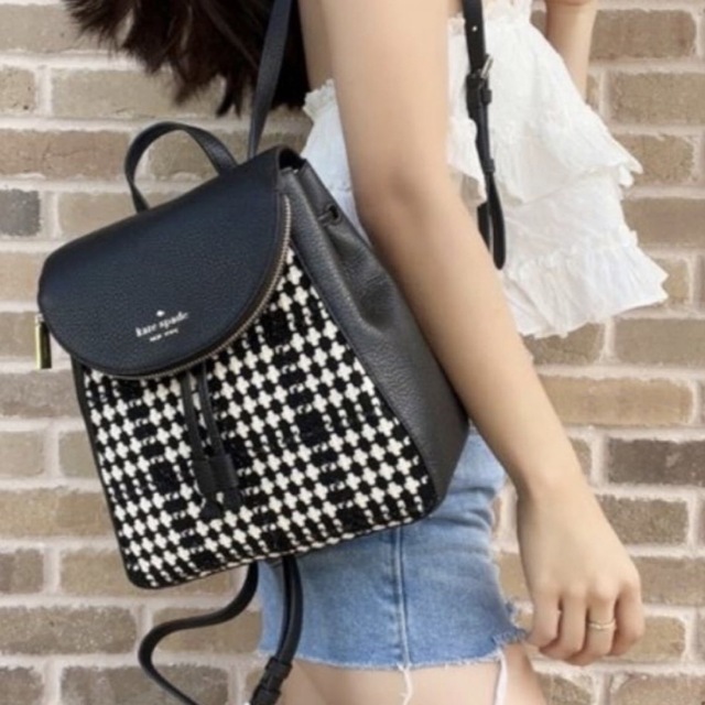プーチン大統領 Kate spade ケイトスペード NY 美品 Mレザー リュック