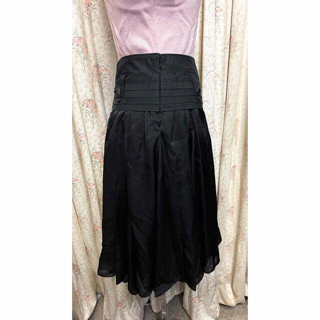 MOGA(モガ)のMOGA スカート　フレア　サーキュラー　黒　ブラック　オフィスカジュアル レディースのスカート(ひざ丈スカート)の商品写真