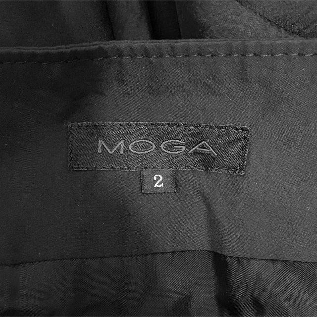 MOGA(モガ)のMOGA スカート　フレア　サーキュラー　黒　ブラック　オフィスカジュアル レディースのスカート(ひざ丈スカート)の商品写真