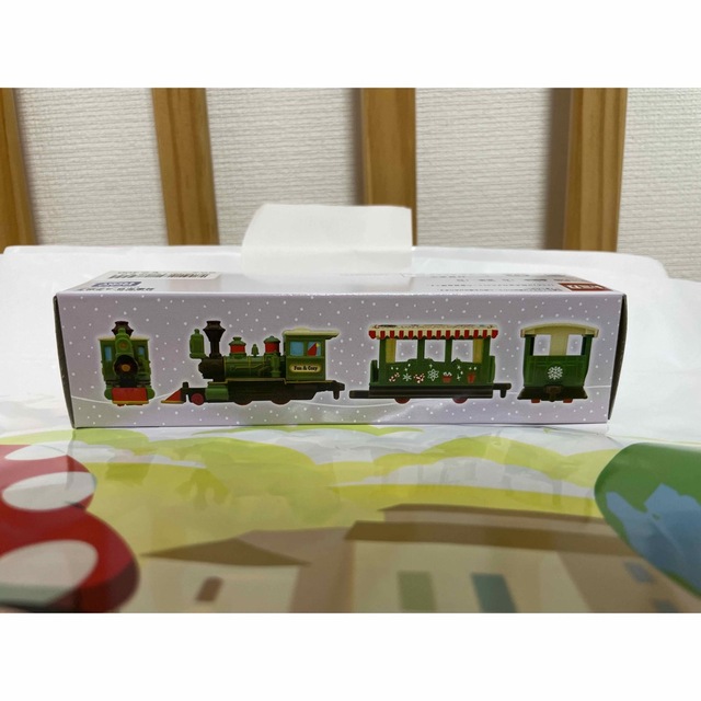 トミカ ウエスタンリバー鉄道 クリスマス リルリンリン ディズニー エンタメ/ホビーのおもちゃ/ぬいぐるみ(キャラクターグッズ)の商品写真