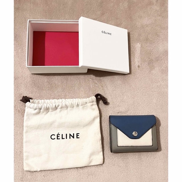 celine(セリーヌ)のCELINE セリーヌ　財布　ミニ財布　二つ折り財布 レディースのファッション小物(財布)の商品写真