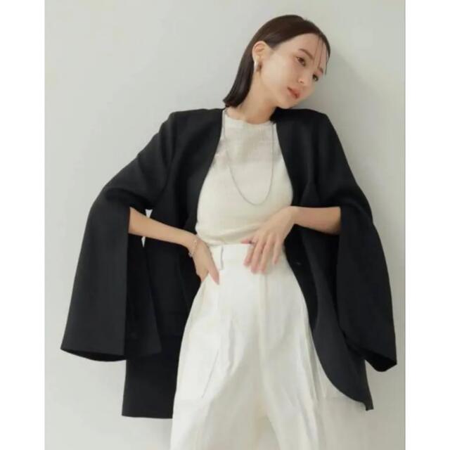 TODAYFUL(トゥデイフル)の最終値下げ　slit sleeve no collar jacket レディースのジャケット/アウター(ノーカラージャケット)の商品写真