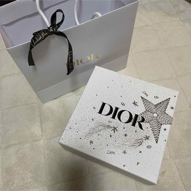 Christian Dior(クリスチャンディオール)のDior ラッピングセット インテリア/住まい/日用品のオフィス用品(ラッピング/包装)の商品写真