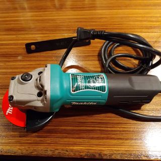 マキタ(Makita)の★新品未使用★マキタ ディスクグラインダー M965(その他)