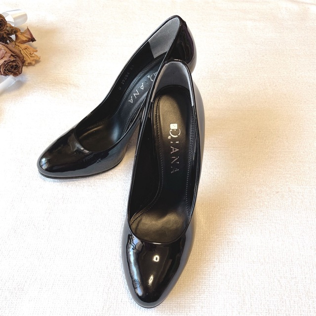 DIANA - 美品【DIANA】ダイアナ パンプス エナメル ブラック 23 DIANA - 美品【DIANA】ダイアナ パンプス エナメル ブラック 23