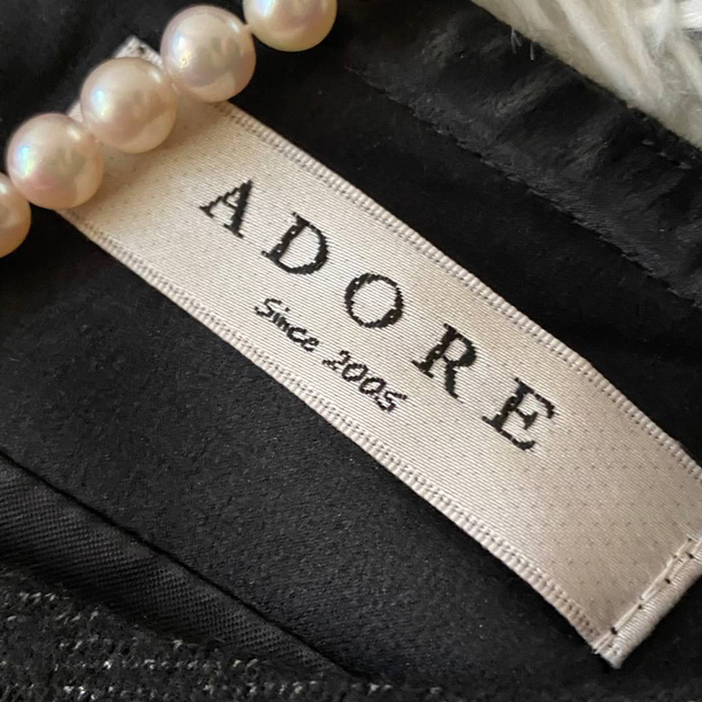 ADORE(アドーア)の良品 アドーア 異素材 ラメ ツイード シルク ひざ丈 ワンピース 日本製 38 レディースのワンピース(ひざ丈ワンピース)の商品写真