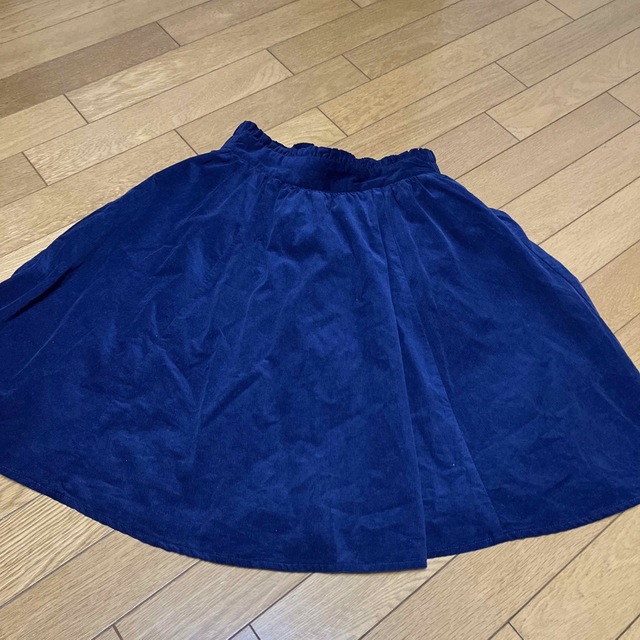 E hyphen world gallery(イーハイフンワールドギャラリー)のコーデュロイ　フレアスカート レディースのスカート(ひざ丈スカート)の商品写真