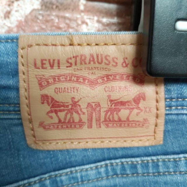 Levi's(リーバイス)のリーバイス レディース ボーイフレンド ジーンズ W26(66cm) レディースのパンツ(デニム/ジーンズ)の商品写真