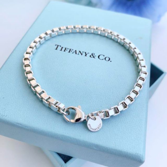 Tiffany & Co.(ティファニー)の【超美品正規品】TIFFANY　ベネチアン ブレスレット　箱保存袋付　AG925 メンズのアクセサリー(ブレスレット)の商品写真