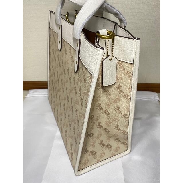 新品✨COACH フィールドトート ホースアンドキャリッジ 1