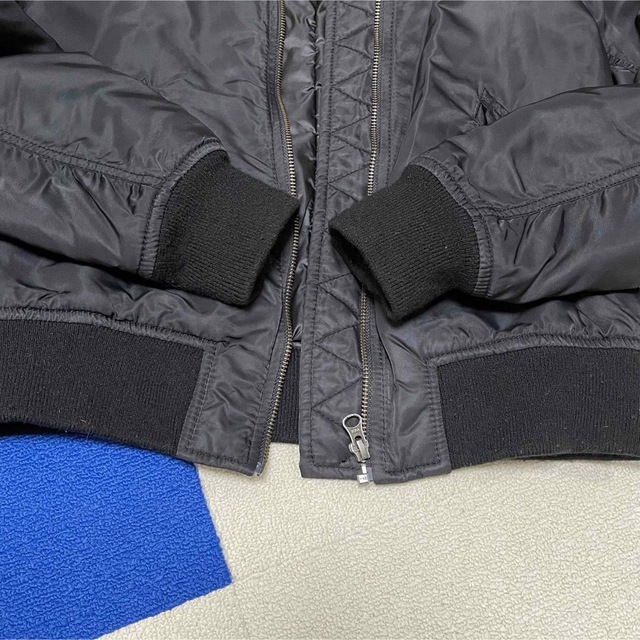 UNIQLO(ユニクロ)のユニクロ MA-1 黒ブルゾン レディースのジャケット/アウター(ブルゾン)の商品写真