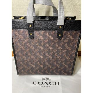 コーチ(COACH)の新品✨コーチフィールド トート ウィズ ホース アンド キャリッジ (トートバッグ)