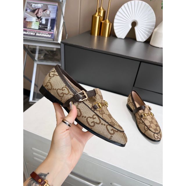 人気正規店 GUCCI ヨルダーン ローファー 未使用の通販 by Truman's