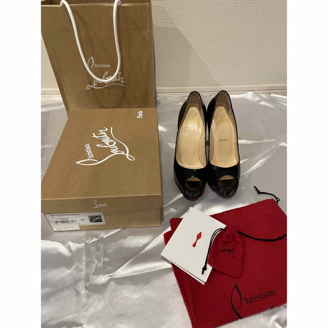 Christian Louboutin(クリスチャンルブタン)の★売り切り最終値下げ★Christian Louboutinオープントゥブラック レディースの靴/シューズ(ハイヒール/パンプス)の商品写真