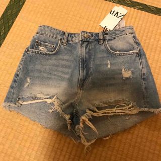 ザラ(ZARA)のZARA ショートパンツ(ショートパンツ)