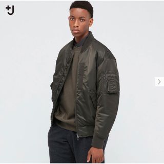 ユニクロ(UNIQLO)のUNIQLO +J ハイブリッドダウンオーバーサイズMA-1ブルゾンL 21aw(ミリタリージャケット)