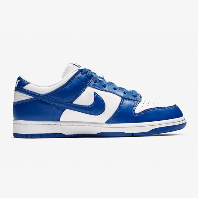 NIKE(ナイキ)のNike Dunk Low SP Varsity Royal/Kentucky メンズの靴/シューズ(スニーカー)の商品写真