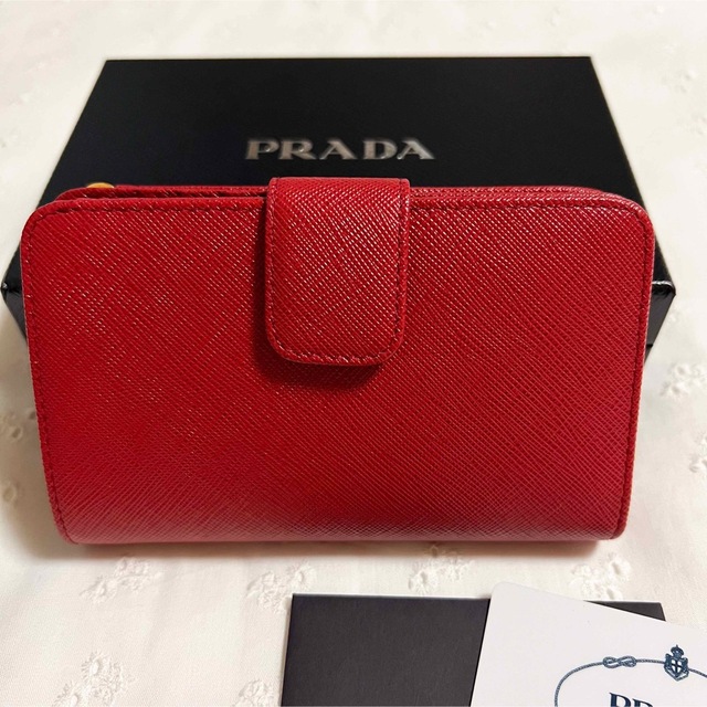PRADA(プラダ)の専用★PRADA プラダ 二つ折り財布 コンパクトウォレット レディースのファッション小物(財布)の商品写真