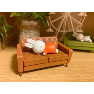 カリモクカグ(カリモク家具)のすやすやフレンド miffy ガチャ カリモク 60 2シーター(その他)