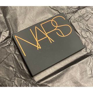 ナーズ(NARS)のNARS  ブロンズパウダー　ミニ　5172 ポーチ付き(チーク)