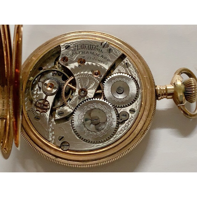 ウォルサム懐中時計・金張り 17石、木製(黒檀)ケース入 : アンティーク