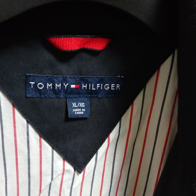 TOMMY HILFIGER(トミーヒルフィガー)の値下げ中 TOMMY  アウター 黒 XL メンズのジャケット/アウター(ブルゾン)の商品写真