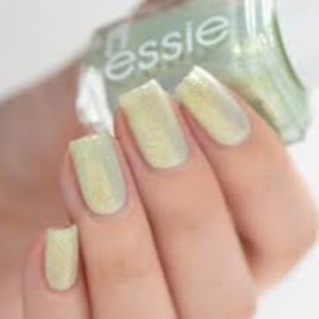 Essie(エッシー)の【essie】ネイルポリッシュ、限定品 コスメ/美容のネイル(マニキュア)の商品写真