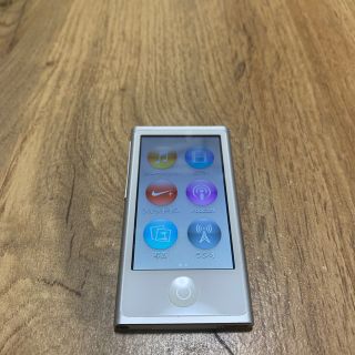 アップル(Apple)のiPod nano 第7世代　シルバー(ポータブルプレーヤー)