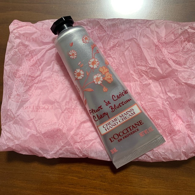 L'OCCITANE(ロクシタン)のL'OCCITANE ロクシタン チェリー ブロッサム ハンドクリーム  コスメ/美容のボディケア(ハンドクリーム)の商品写真