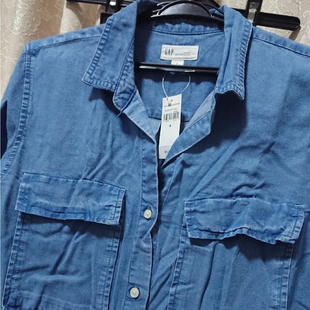 GAP(ギャップ)のGAP シャツ レディースのトップス(シャツ/ブラウス(長袖/七分))の商品写真