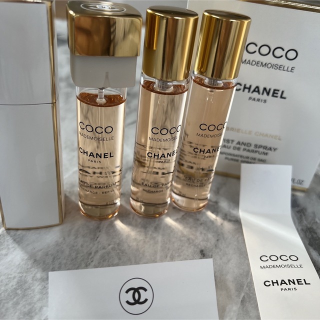 CHANEL シャネル ココ マドモワゼル ツイスト オードパルファム スプレ…