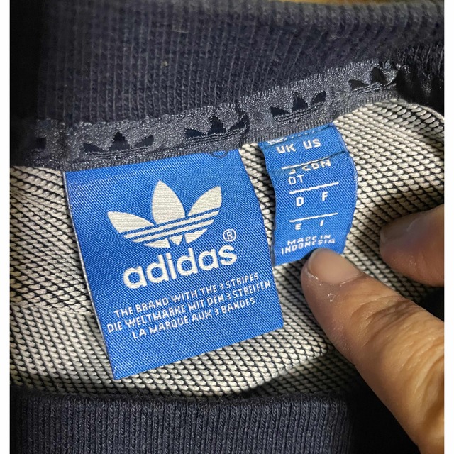 adidas(アディダス)のアディダス オリジナルス　レディース　スウェットワンピース レディースのトップス(トレーナー/スウェット)の商品写真