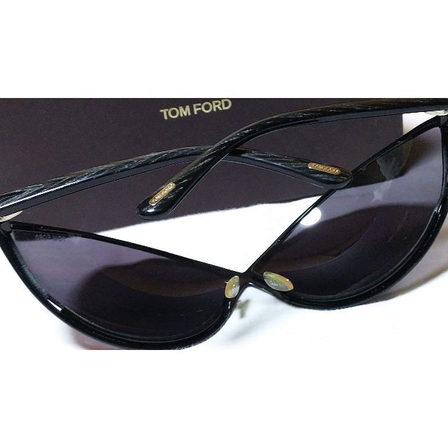 TOM FORD(トムフォード)の正規 ハイド着 同型 トムフォード TF137 ジャスミン サングラス黒 付属有 メンズのファッション小物(サングラス/メガネ)の商品写真