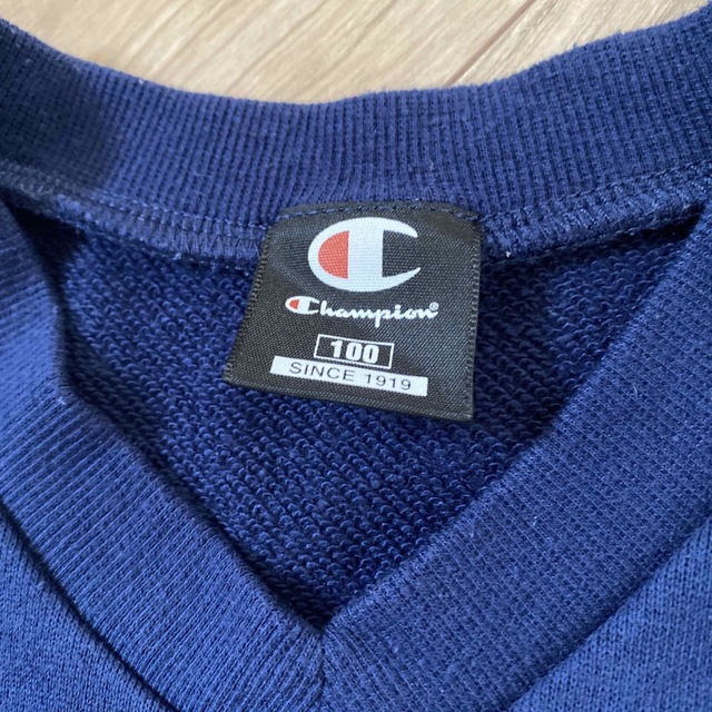 Champion(チャンピオン)のchampion ベスト　男の子　100 ネイビー キッズ/ベビー/マタニティのキッズ服男の子用(90cm~)(その他)の商品写真