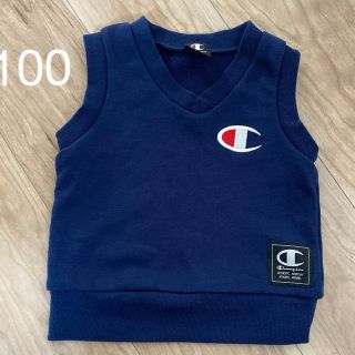 チャンピオン(Champion)のchampion ベスト　男の子　100 ネイビー(その他)