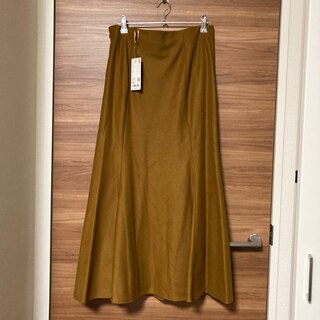 ユニクロ(UNIQLO)のUNIQLO マーメイドスカート　標準丈(ロングスカート)
