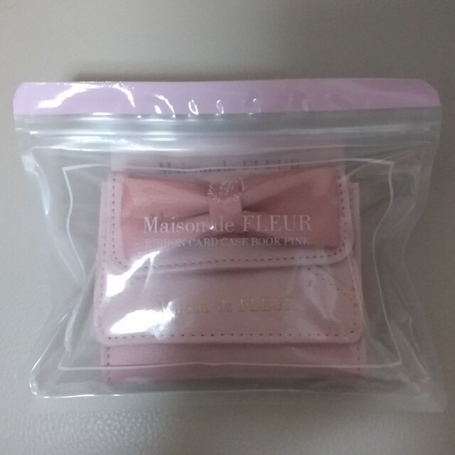 Maison de FLEUR(メゾンドフルール)のＣＶＳ＞ＰＩＮＫ　Ｍａｉｓｏｎ　ｄｅ　ＦＬＥＵＲ　ＲＩＢＢＯＮ　ＣＡＲＤ　ＣＡＳ エンタメ/ホビーの本(その他)の商品写真