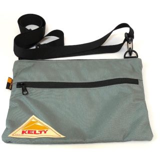 ケルティ(KELTY)のKELTY ケルティ ショルダーバッグ サコッシュ グレー ショルダーバッグ　ポ(ショルダーバッグ)