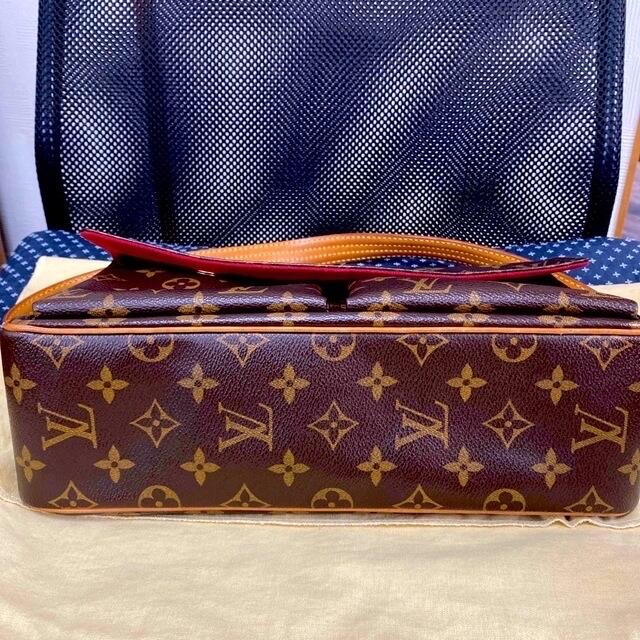 LOUIS VUITTON(ルイヴィトン)のルイ・ヴィトン モノグラム ヴィバ・シテMM  美品　廃番 レディースのバッグ(ショルダーバッグ)の商品写真