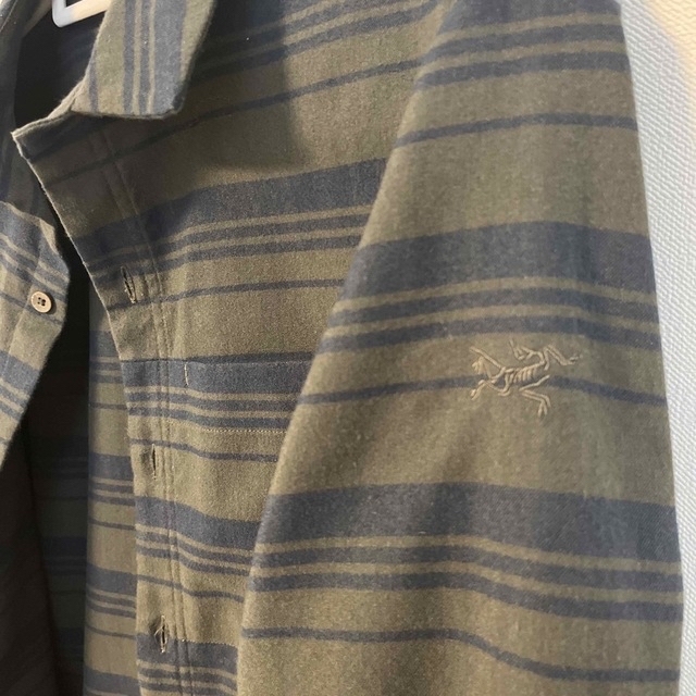 ARC'TERYX - ARC'TERYX ボーダー柄 長袖シャツの通販 by T'z ARC'TERYX - ARC'TERYX ボーダー柄 長袖シャツの通販 by T'z