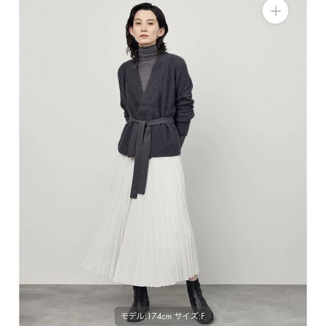 【新品】SOEJu ソージュ　プリーツスカート85㌢丈 レディースのスカート(ロングスカート)の商品写真
