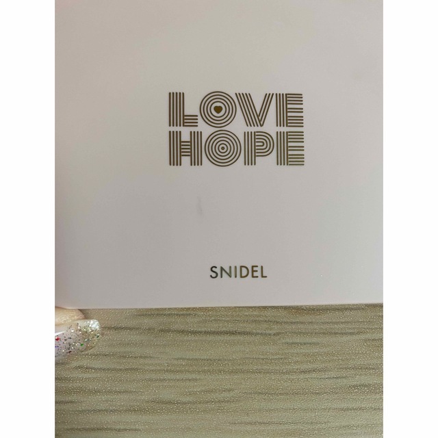 SNIDEL(スナイデル)のSNIDEL アイデザイナー EX04 コスメ/美容のベースメイク/化粧品(アイシャドウ)の商品写真