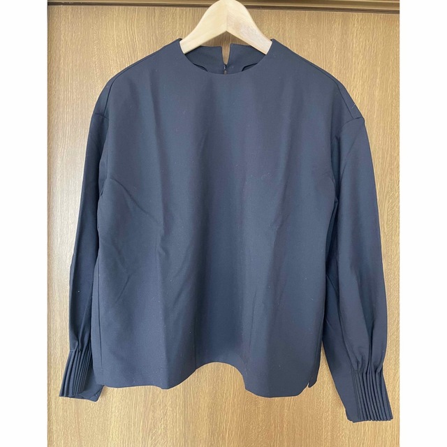 ARTS&SCIENCE(アーツアンドサイエンス)のarts&science Tuck cuff blouse レディースのトップス(シャツ/ブラウス(長袖/七分))の商品写真