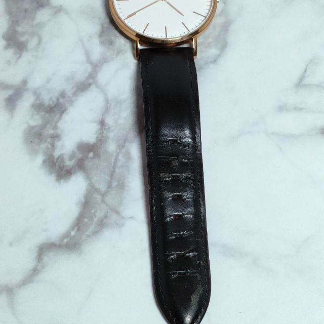 Daniel Wellington(ダニエルウェリントン)のDANIELWELLINGTON ダニエルウェリントン ゴールド×ホワイト メンズの時計(腕時計(アナログ))の商品写真