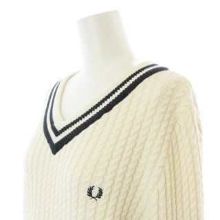 FRED PERRY - フレッドペリー ケーブルニット セーター Vネック 長袖