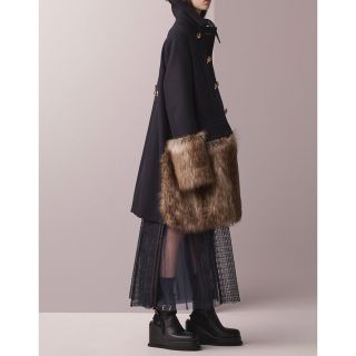 サカイ(sacai)のsacai 2017 aw pre ファー付きウールコート 新品同様(毛皮/ファーコート)