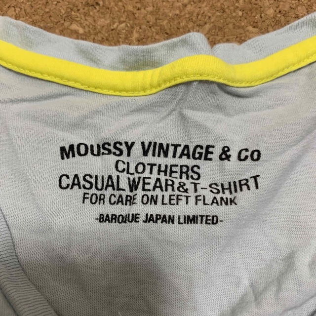 moussy(マウジー)の【在庫処分】moussy レディープリントTシャツ セクシー くすみカラー レディースのトップス(Tシャツ(半袖/袖なし))の商品写真